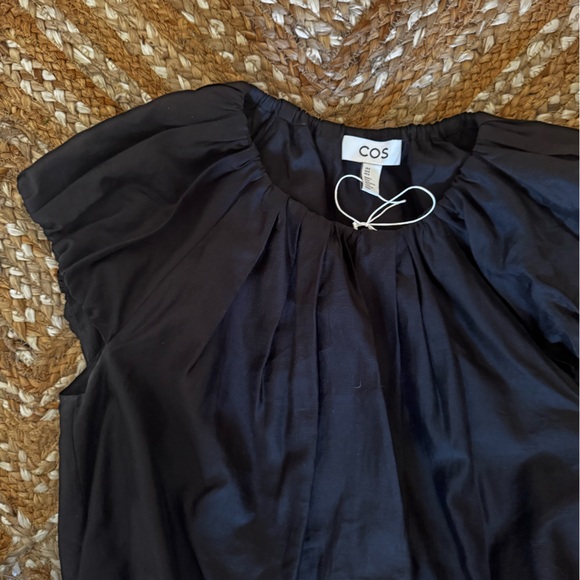 COS BUBBLE TOP - SIZE 8 - Picture 3 of 4